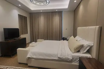 Image de Cozy 2-bedroom Apartment in Business Bay with Balcony and City View