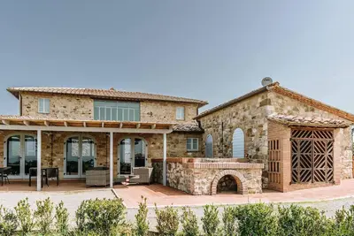 Image de Villa Sestina Promoted By Weekhomes. com