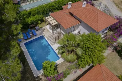 Fethiye Göcek'de 9 Kişilik Villa Limon