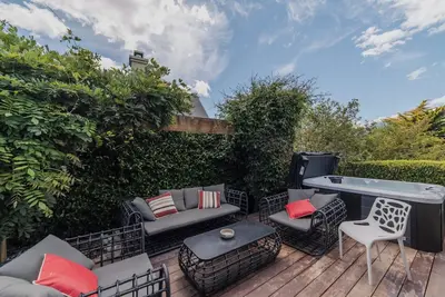 Image de 2br Stay with Fireplace Hot Tub Bbq - Tasman