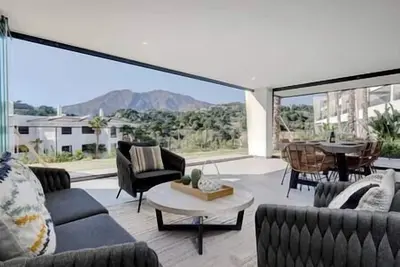 Image de 3 Bedroom Ground Floor Apartment @ Estepona Hills!