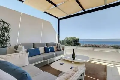 Image de 2 Bedroom Penthouse with Sea View @ Estepona Hills