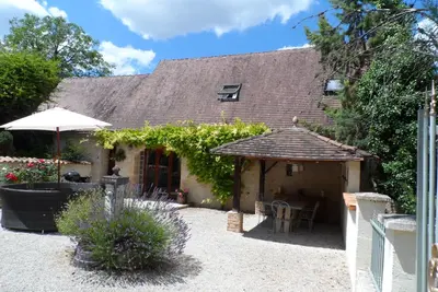 Faurelie Barn Conversion, spacious, bright + cosy!