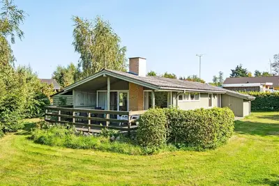 Image de Maison de vacances pour 6 a Glesborg-By Traum