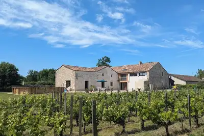 Image de Elegant Vineyard Villa w/ Pool, Hot Tub, Cinema & Games Room – Near Bergerac