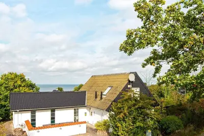 Image de Maison de vacances pour 10 a Allingåbro-By Traum