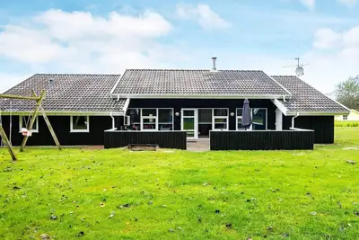 Image de Maison de vacances pour 10 a Nordborg-By Traum