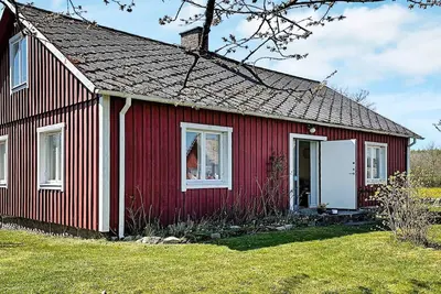 Image de Maison de vacances pour 5 a Brösarp-By Traum