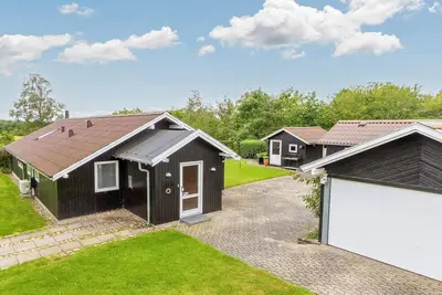 Image de Maison de vacances pour 8 a Højslev-By Traum