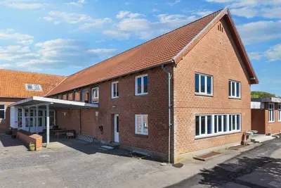 Image de Maison de vacances pour 12 a Roslev-By Traum