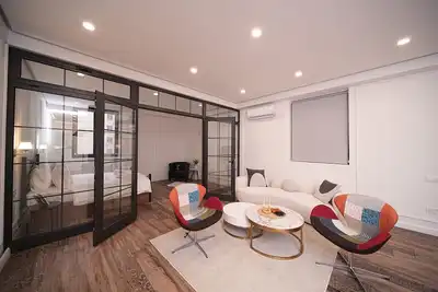 Image de 2-bedroom luxury apartment in the center of Yerevan by Sweet Home
