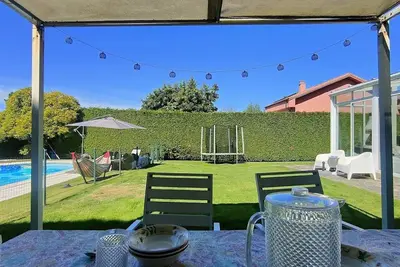 Image de Charming 4-bedroom chalet with WiFi, swimming pool and gim in Poboa, Spain