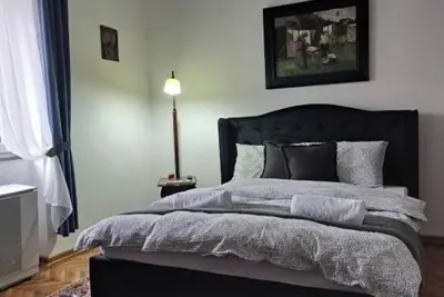 Image de Weisz Apartment- City Center - Free Private Parking - Wifi - Aircondition