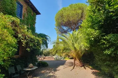 Image de New! Villa Ceasar- unique vacation oasis, just 20 minutes from the Colosseum!