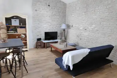 Image de Joli T3 avec Wifi proche du port - 2 étoiles