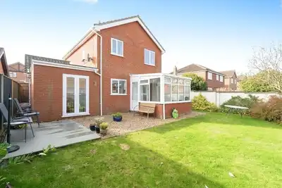 Image de Seacross, Sheringham, North Norfolk Coast. \n4 Bedrooms. Sleeps 7. Parking, Garden.