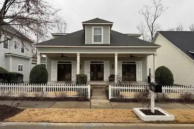 Image de 5 bed house in Riverwood. Enjoy a cozy stay