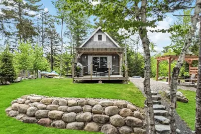 Image de Black Rattle Cabin - LaBelle Ns