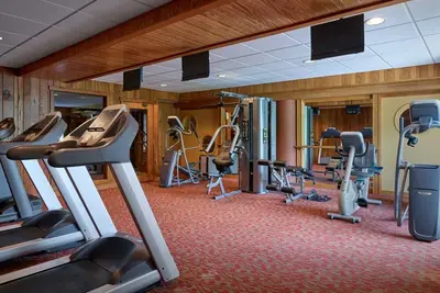 Image de Champion Hotel | Spacious + Separate Living Area