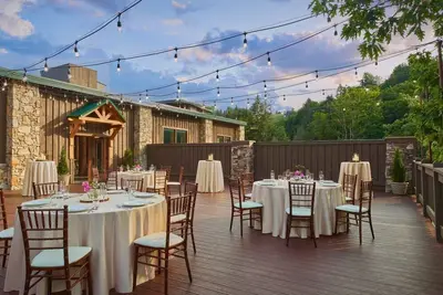 Image de Champion Hotel | King Tower Room + Tower Side