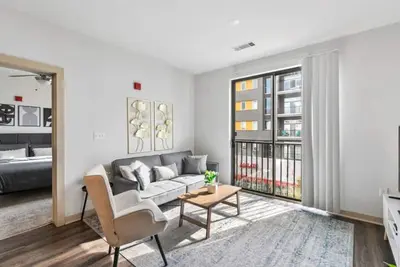 Image de Chic 2br Escape in Downtown Birmingham 41