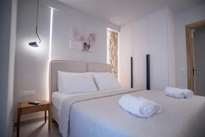 Image de Aqua Lora – Luxury Stay & Pool