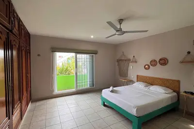 Image de Spacious building with 7 bedrooms and 7 bathrooms, Ac and WiFi in Cancún center