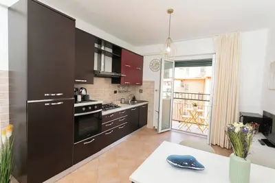 Image de 2-bedroom apartment and 2 baths in charming Roma with kitchen and fully equipped