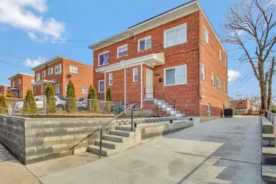 Image de Nava Home. Sleeps 6.