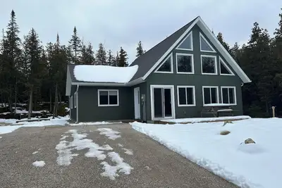 Image de 3 Bedroom Cottage- 51 Corey Cres