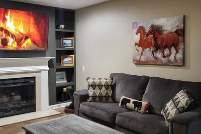 Image de 3-bedroom family friendly condo conveniently located near downtown Lexington