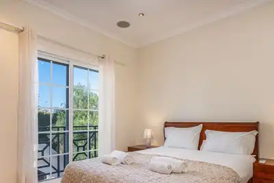 Image de #289 T2 Almeida Garret F by Home Holidays