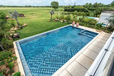 Image de Cook-Included Villa, Just 8 Minutes from the Beach