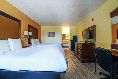 Image de Scottish Inns & Suites Shenandoah Woodlands Mall, Two Queen Room, Free Parking