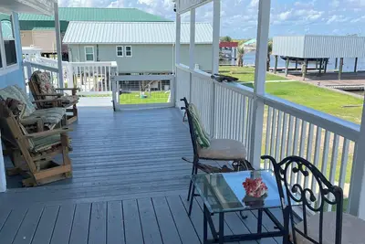 Image de Charming 3-bedroom country house with WiFi, Ac in Chauvin