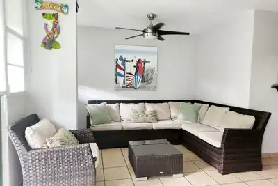 Image de Aquatika Beach Apartment/20 mins to El Yunque / 30 mins airport