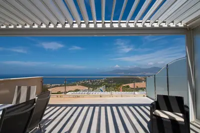Image de Appartement 'Sublime Neuf' avec Vue Mer, Piscine Partagée et Wi-Fi