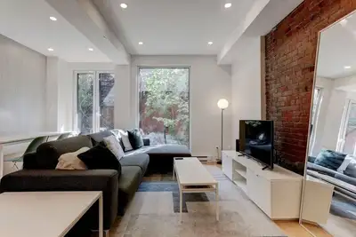 Image de Chic 4br Plateau Haven | Heart of Montreal