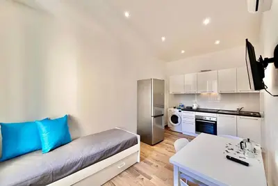 Image de Two-room apartment Riviera-Menton center