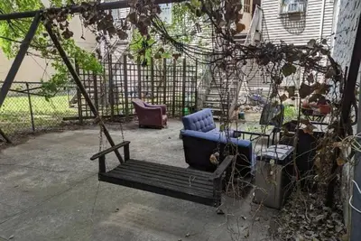 Spacious Room for 4 People in Williamsburg!