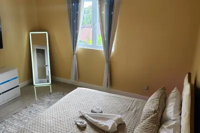 Image de Charming 2-bedroom apartment with WiFi, Ac in Nassau