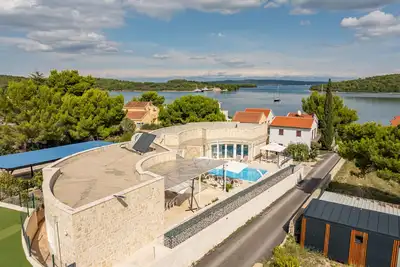 Image de 5* Unique luxury Villa Feriatum Lissa