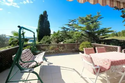 Image de Appartement de deux chambres avec la terrasse Punat, Krk (A-23877-a)