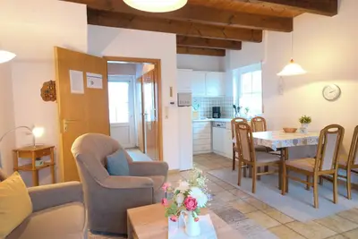 Cozy Dhh Gruber in Norddeich - 3 bedrooms, ideal for families