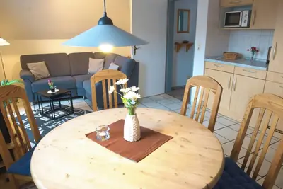 Image de Quiet upper apartment with balcony/ 2 bedrooms, 4 pers. 2 bathrooms