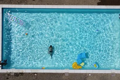 Image de Bel appartement dans une maison de vacances avec piscine, climatisation, Tv, près de Sienne