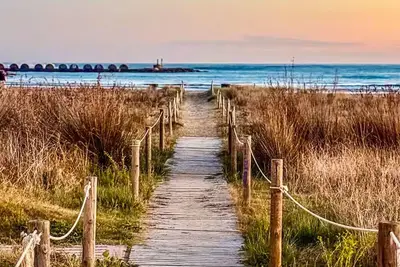 Image de Beach, Swimming pool, Parking, wifi great!