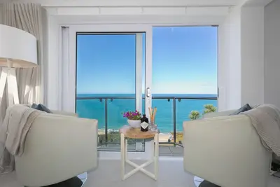 Image de Coastal Breeze–Sun Terraces–Duplex Apartment-Sea Views