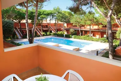 Image de Maison agréable dans une résidence avec piscine