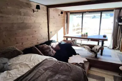 Image de 2 pièces chaleureux rez de chaussée avec terrasse